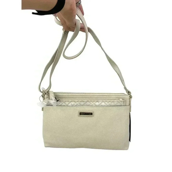Tommy Hilfiger Beige Pebble Leather Crossbody Purse with Pouch Twice as Nice - Picture 1 of 16